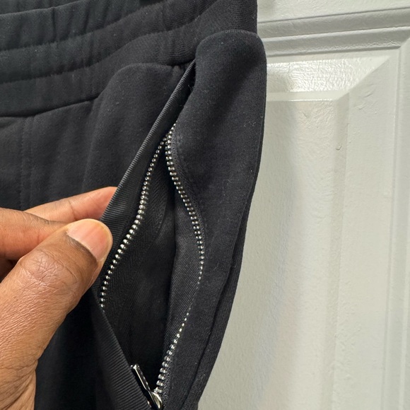 Amiri Core Logo Sweatpants Black - Picture 5 of 14